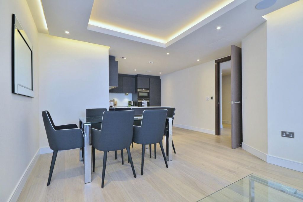 Property photo 3 of 14 Image