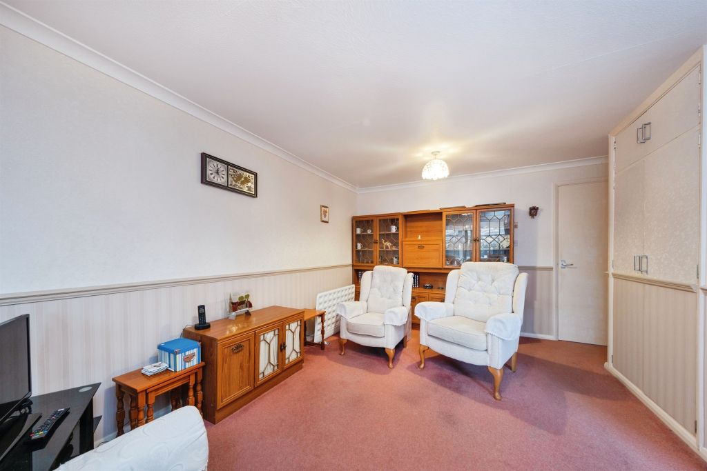 Property photo 3 of 16