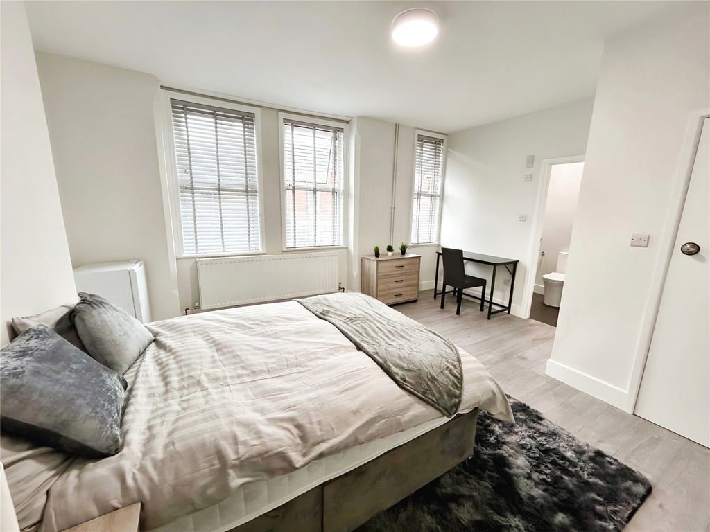 Property photo 2 of 7 Picture No. 01