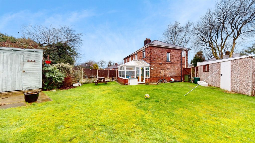 Property photo 2 of 26 Rennie Avenue Rear Garden