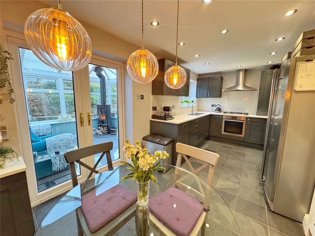 Property photo 3 of 34 Picture No. 35