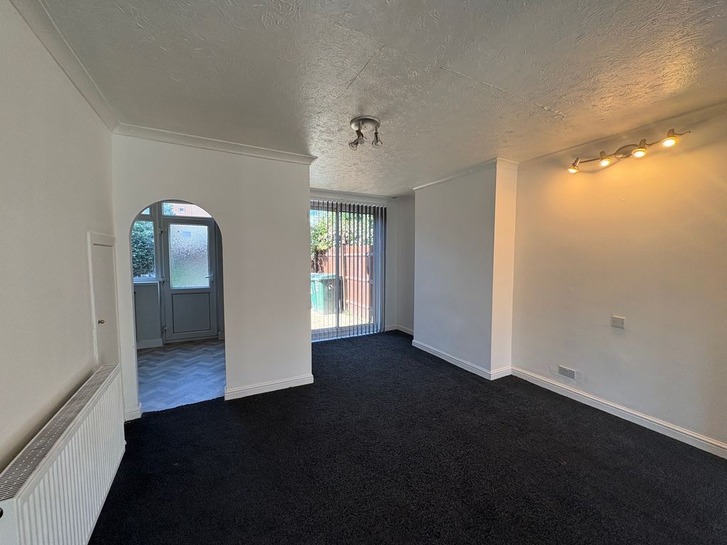 Property photo 2 of 9 Image