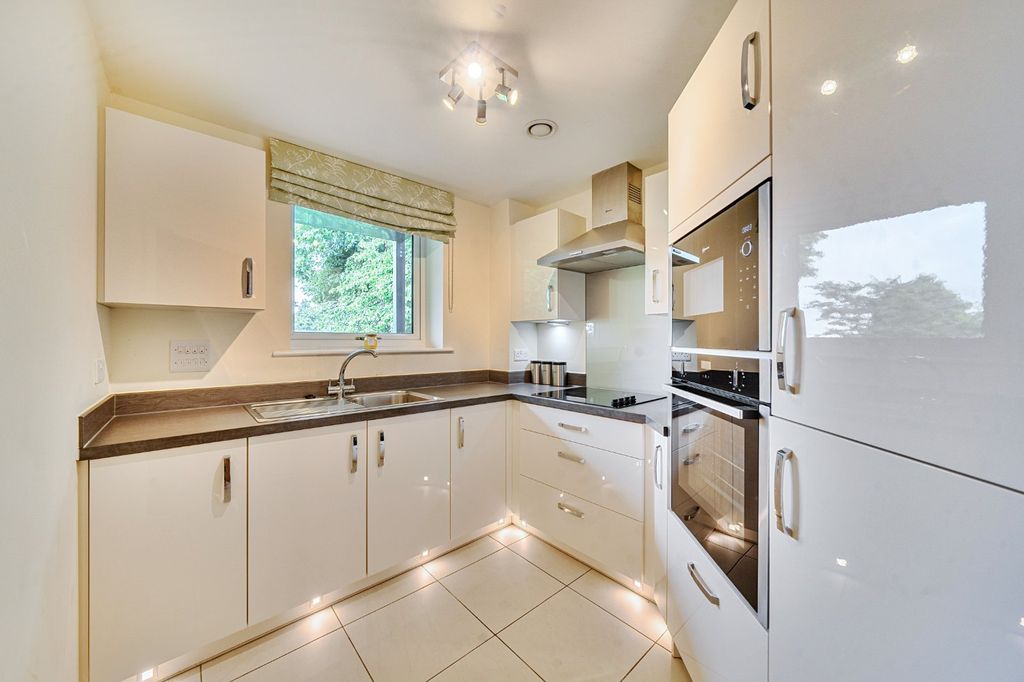 Property photo 1 of 13 Picture No. 16