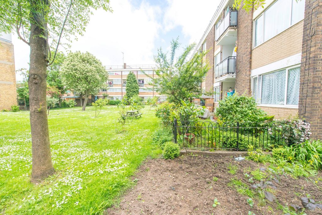 Property photo 2 of 9 Photo 2