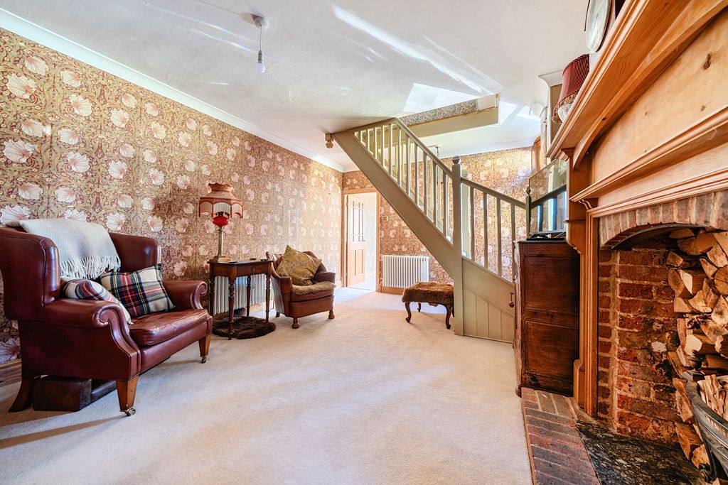 Property photo 3 of 21 1353704-11-68c7De...