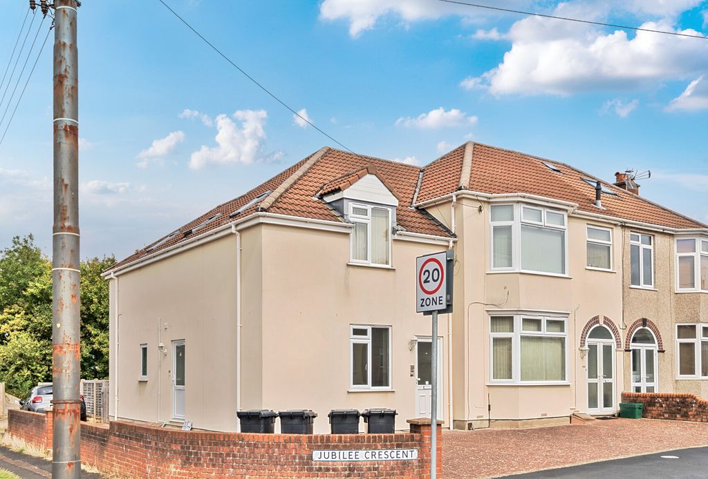 Property photo 1 of 18 1340330-4-68B6E78...
