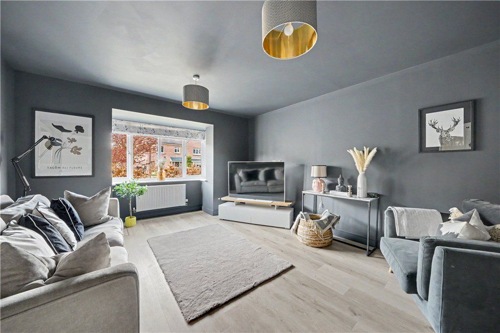 Property photo 2 of 14 Sitting Room