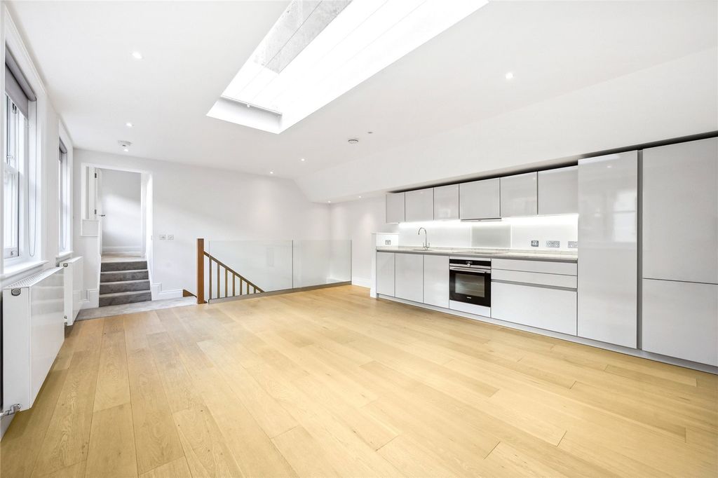 Property photo 1 of 10 Picture No. 07