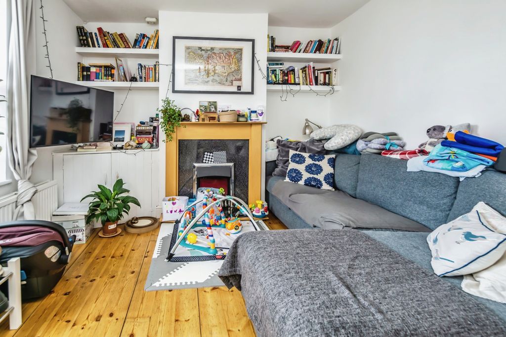Property photo 3 of 17 Photography