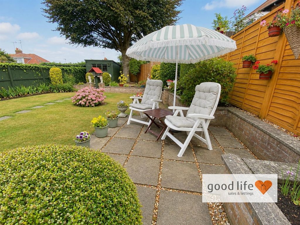 Property photo 3 of 20 20260820_210333616_Ios13 Crosslea Avenue.Jpg