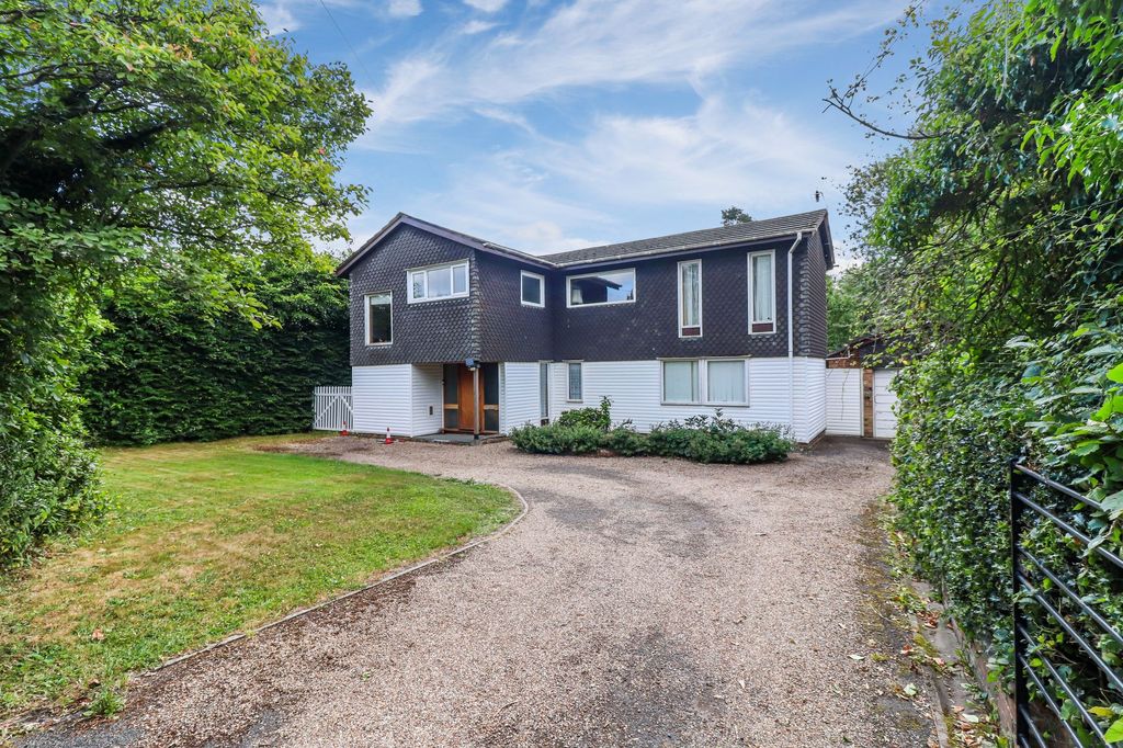 Property photo 1 of 27