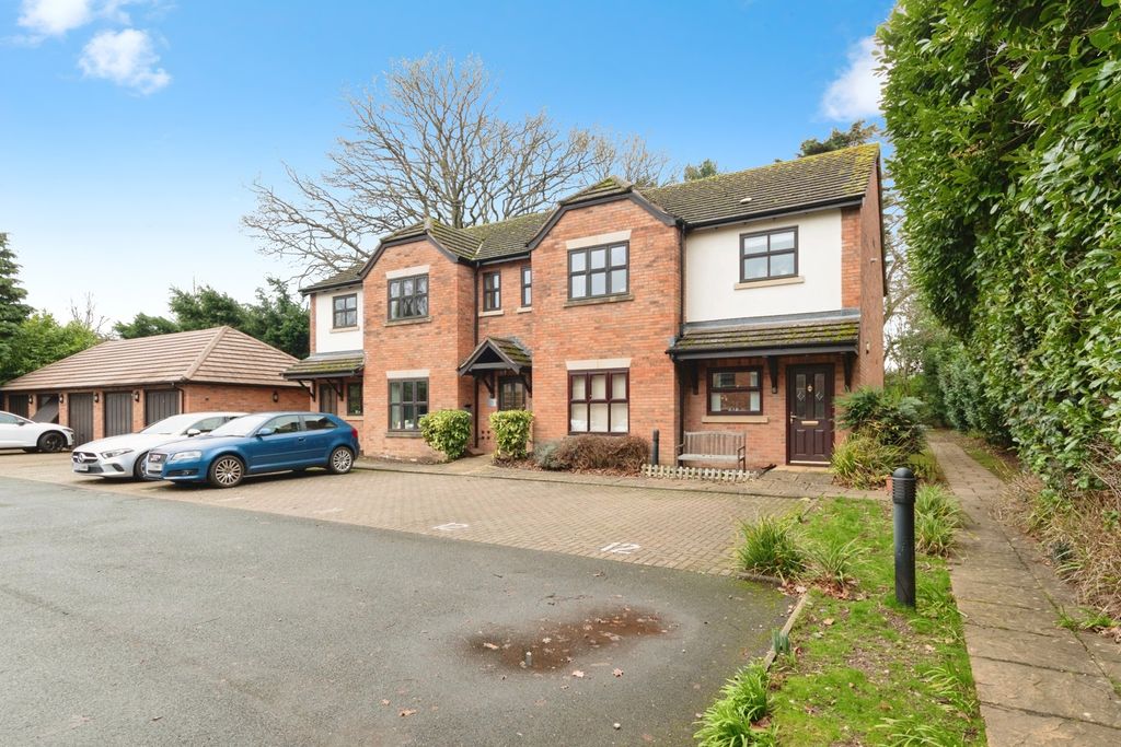 Property photo 2 of 16 Frontage