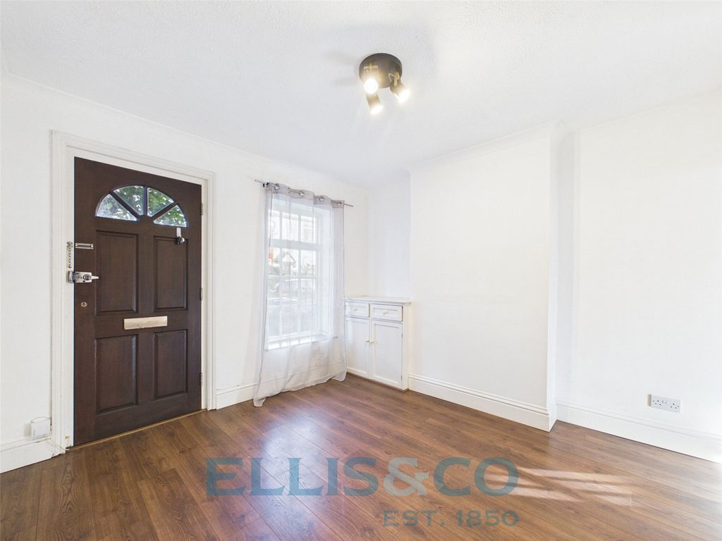 Property photo 3 of 13 Picture No. 16