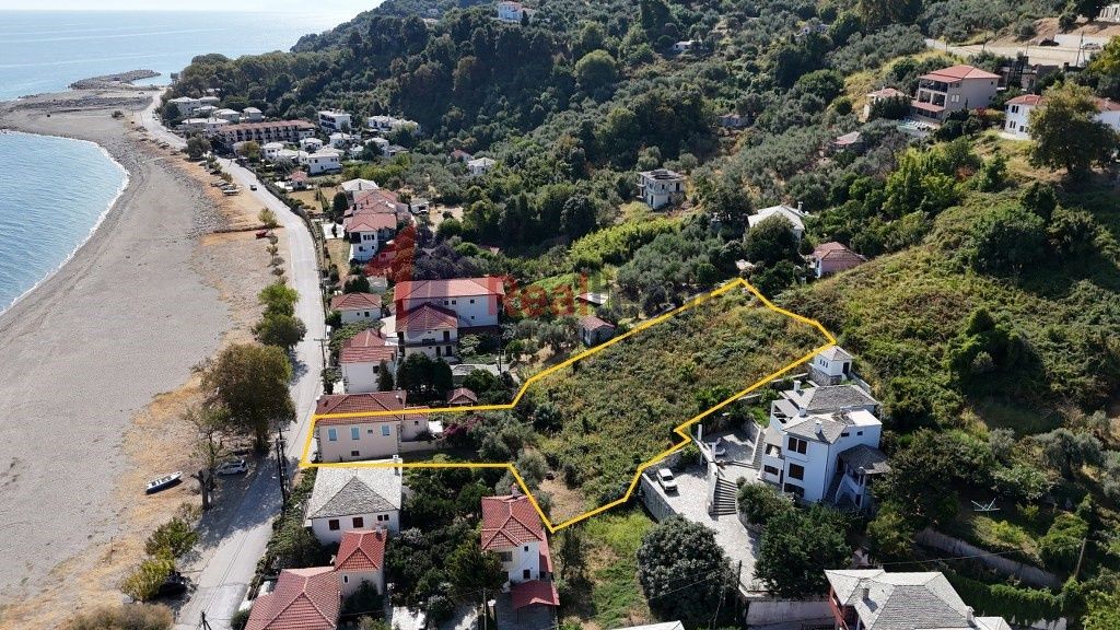 Property photo 3 of 25