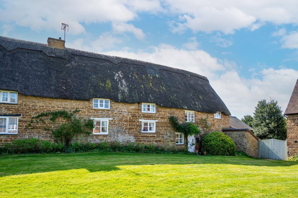 Property photo 1 of 37