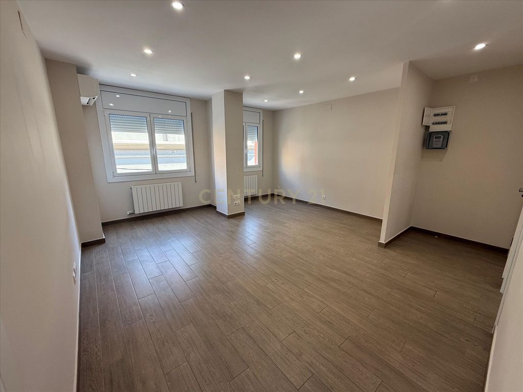 Property photo 1 of 13 Exclusive Fully Renovated Home In Horta