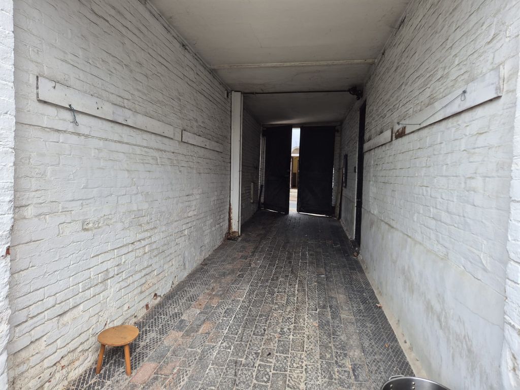 Property photo 3 of 3