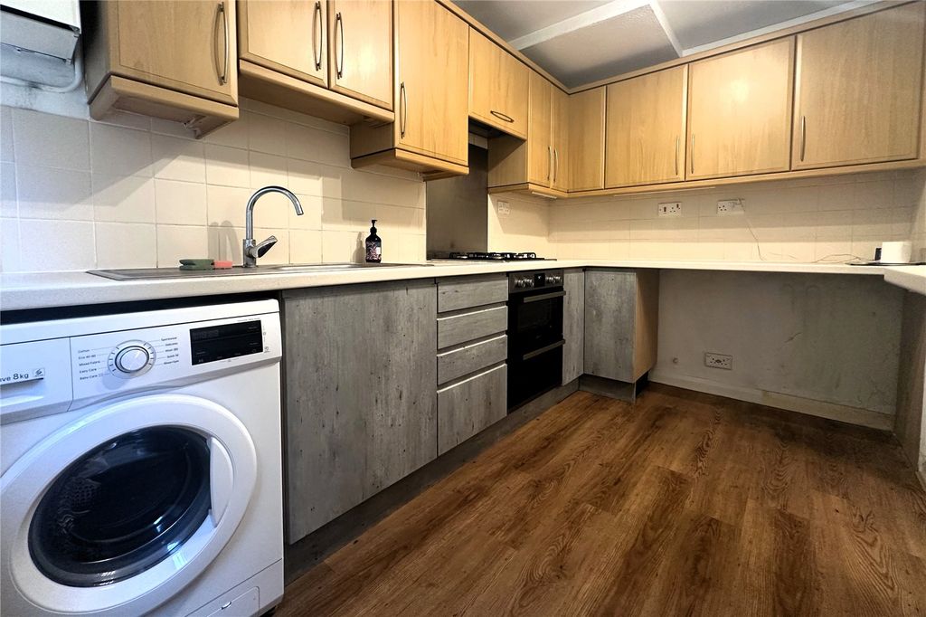 Property photo 2 of 13 Picture No. 03