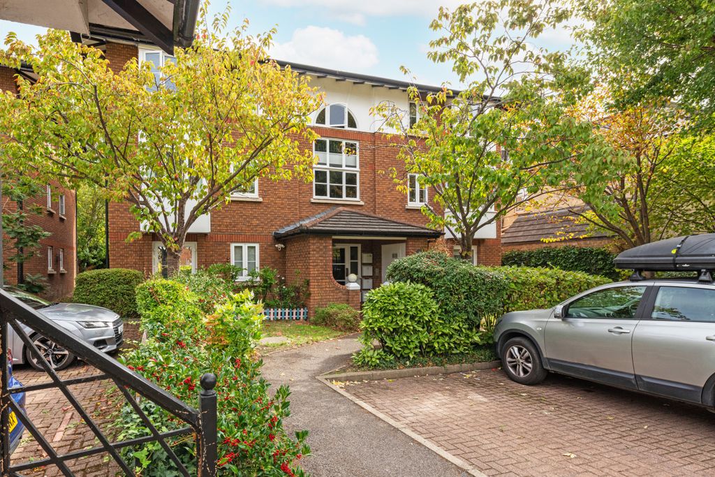 Property photo 1 of 15