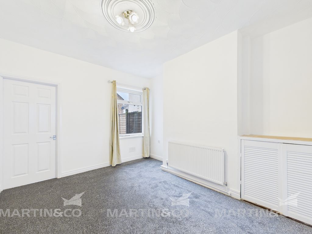 Property photo 3 of 12 Cam02406G0-Pr0541-Still004