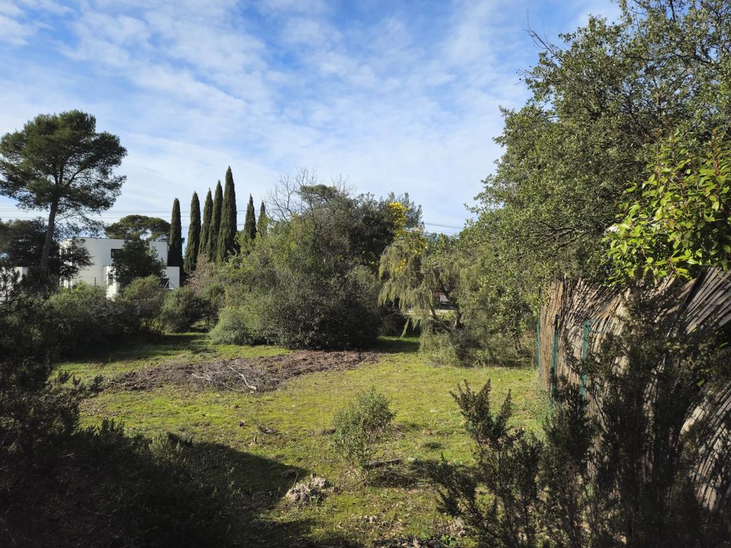 Property photo 1 of 3