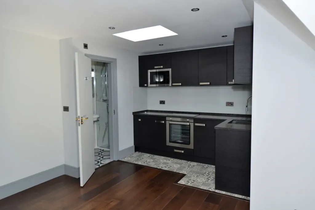 Property photo 3 of 7