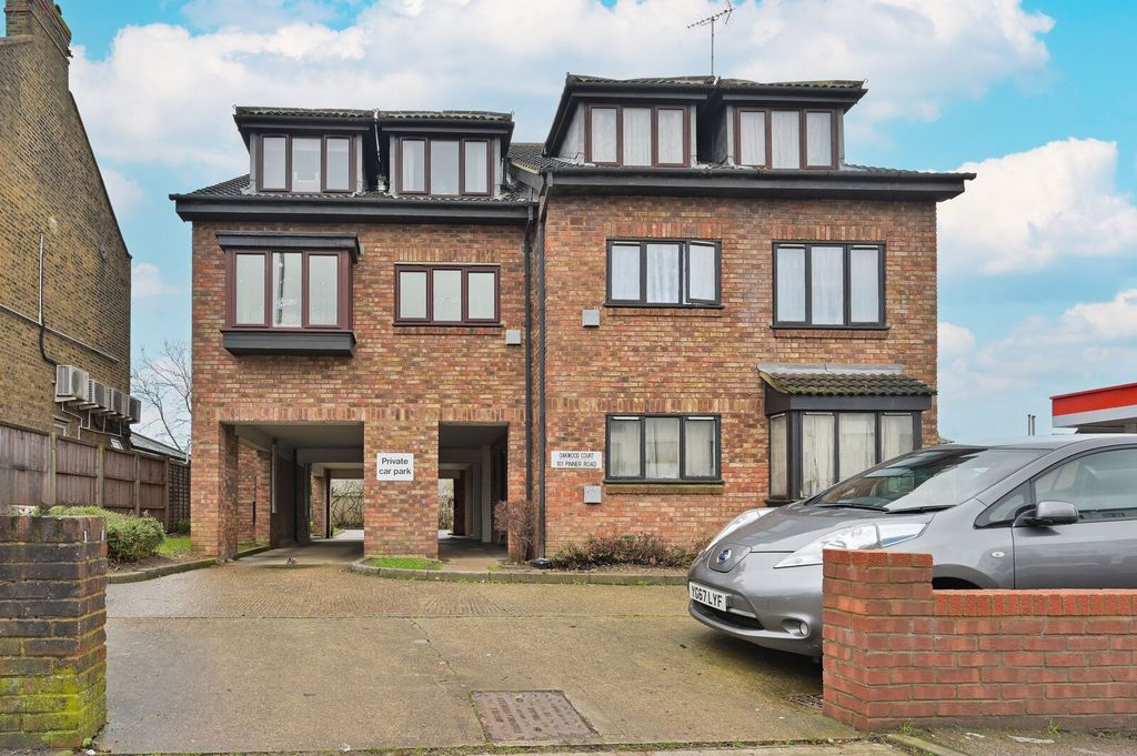 Property photo 1 of 9