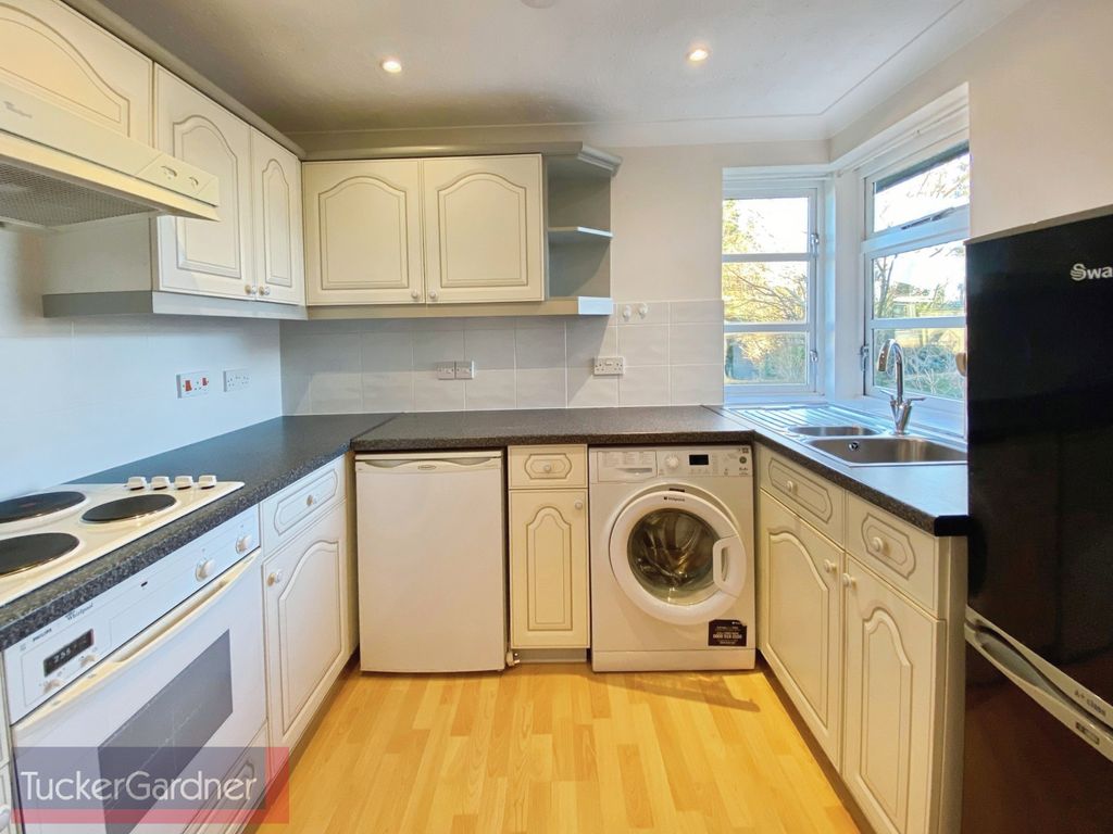 Property photo 2 of 6