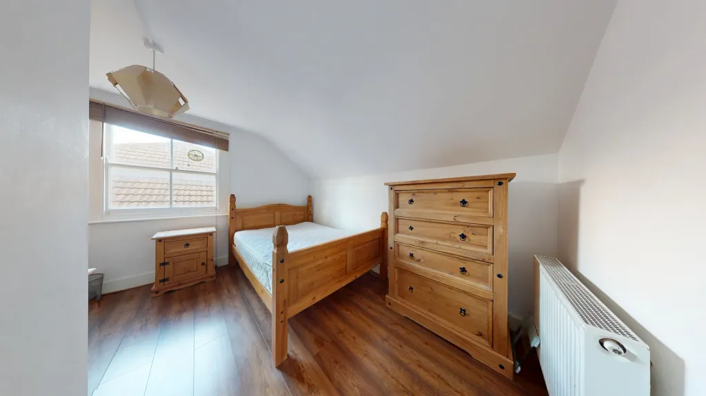 Property photo 2 of 7 D Bedroom Pic 2