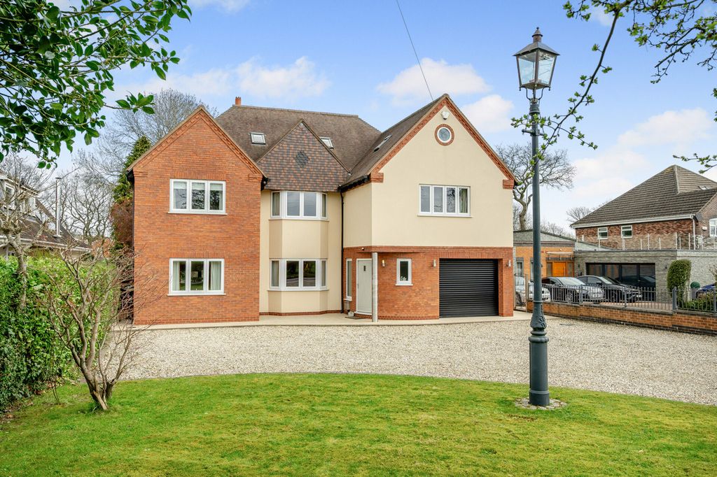 Property photo 1 of 46