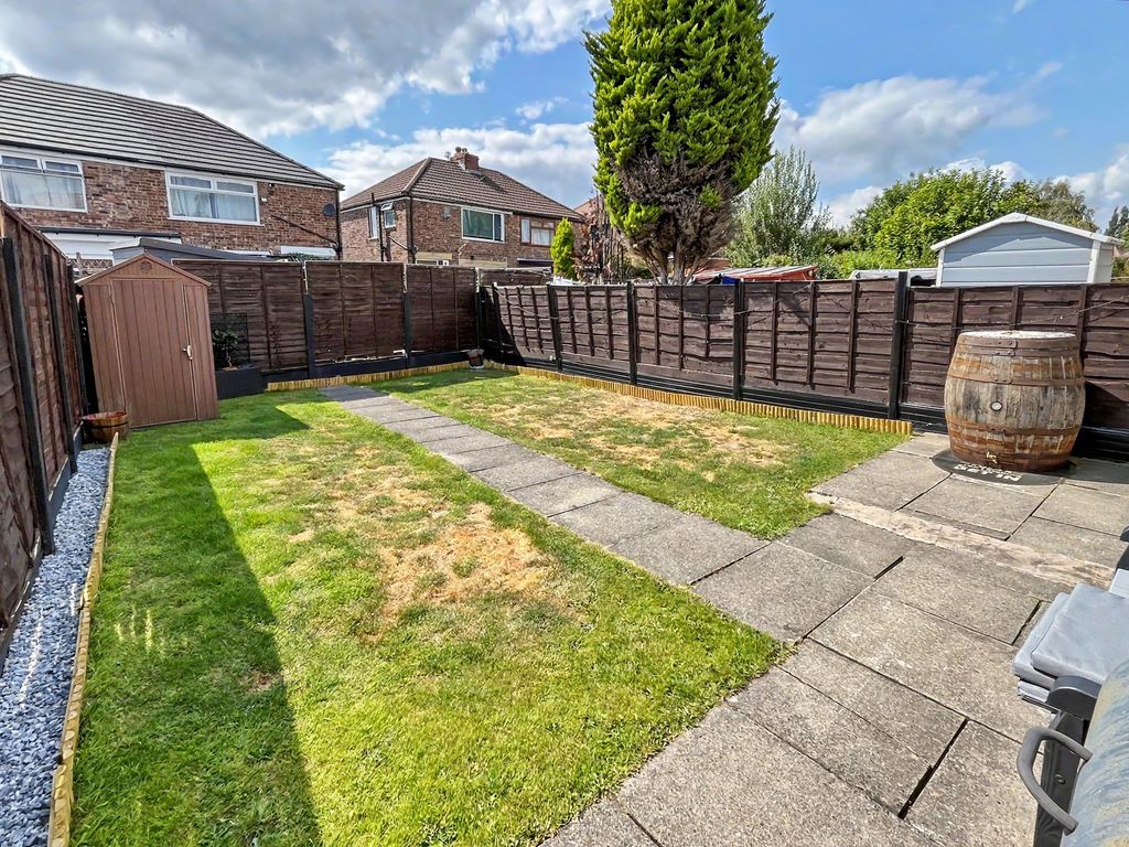 Property photo 2 of 20