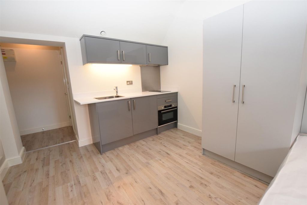 Property photo 2 of 7 2830203