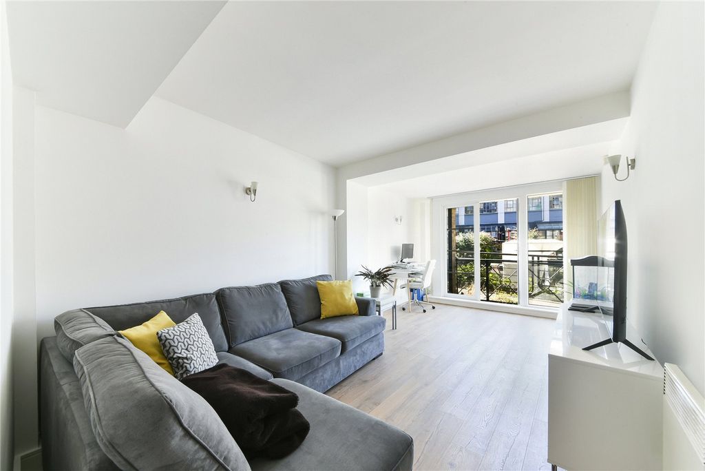 Property photo 1 of 13 Open Plan Living