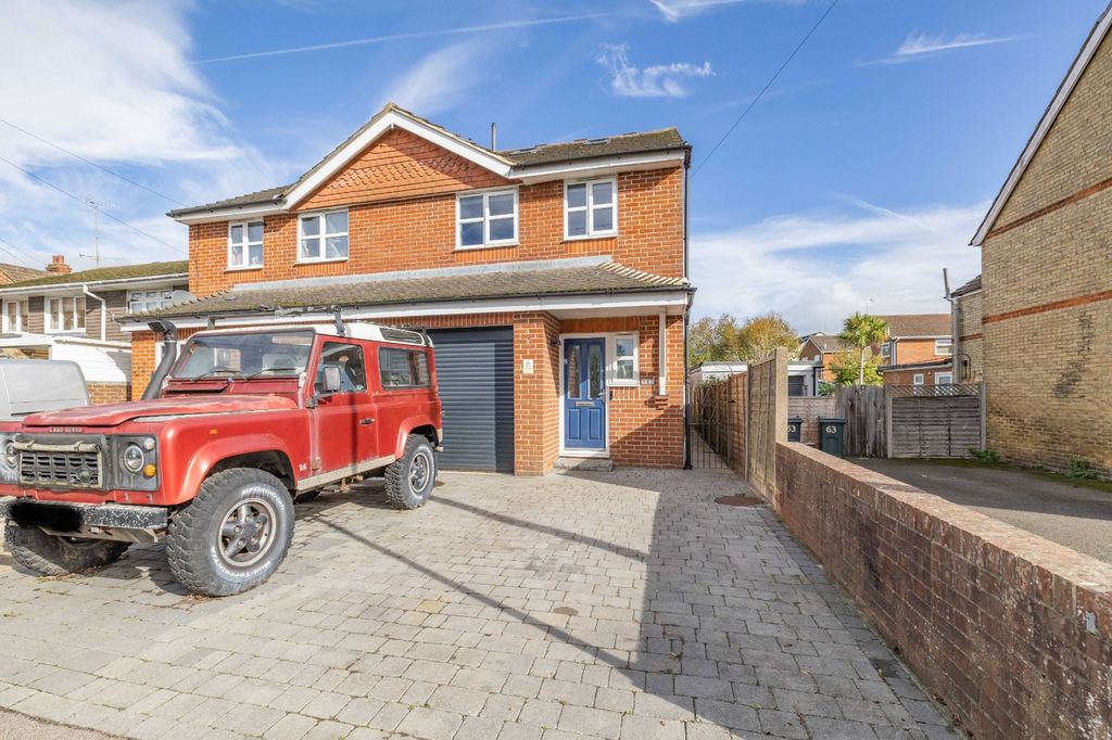 Property photo 1 of 17 Picture 1