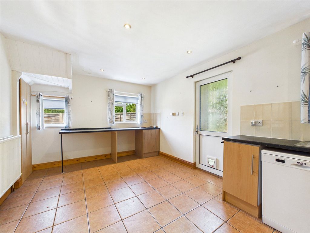 Property photo 3 of 10 Picture No. 06