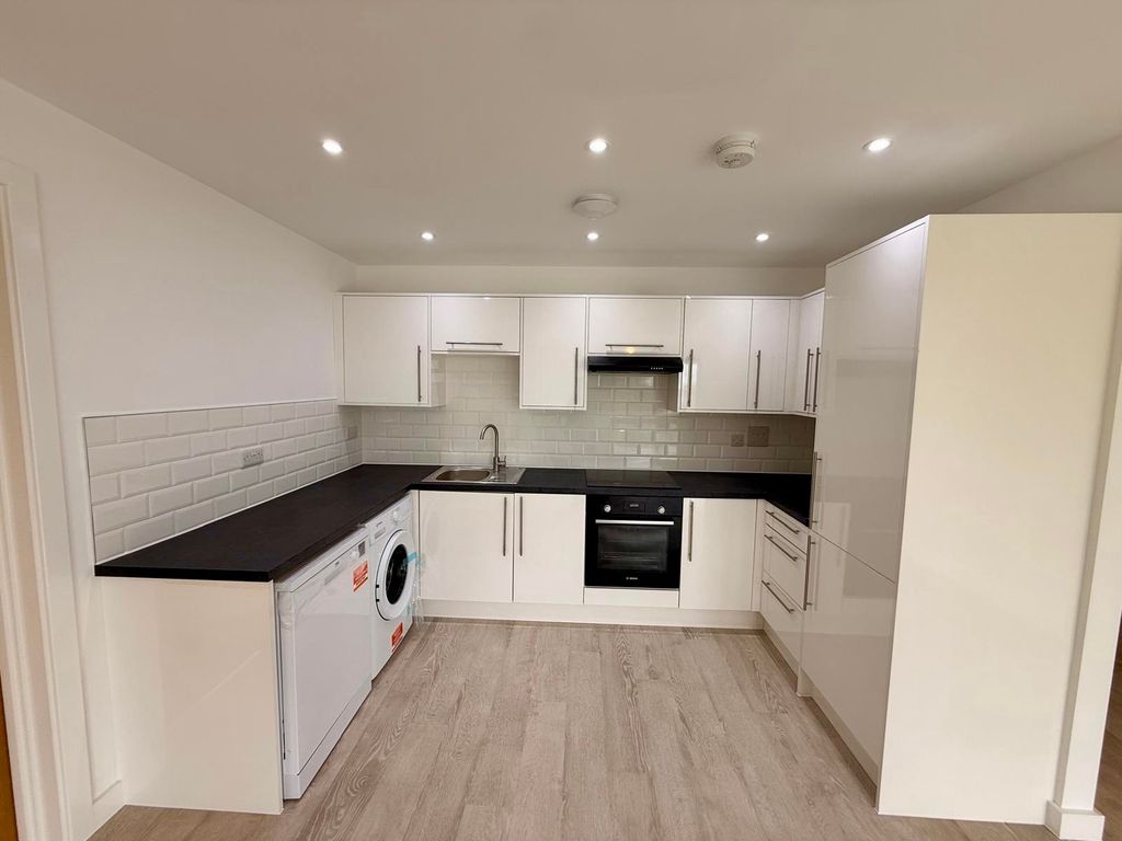 Property photo 1 of 14 Kitchen