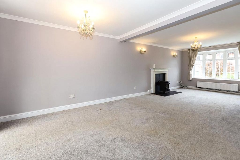 Property photo 2 of 12 Lounge/Diner