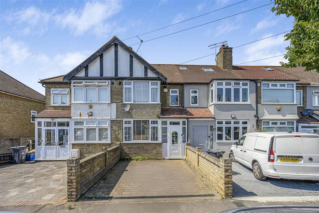 Property photo 1 of 23 69 Uplands Road-23.Jpg