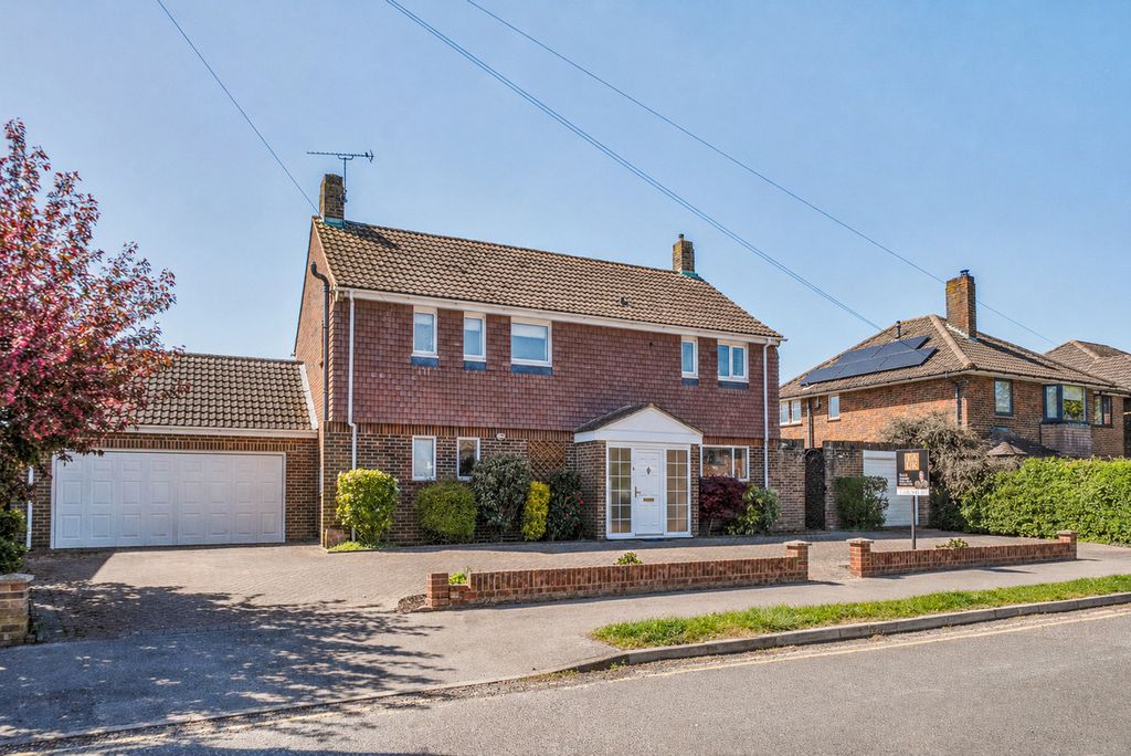 Property photo 1 of 21