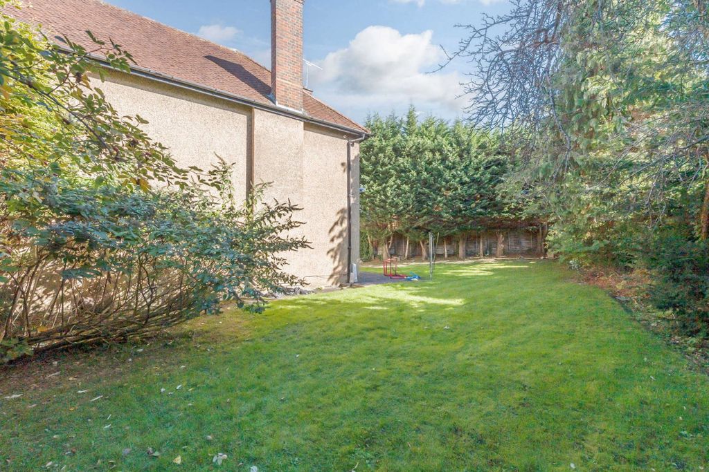 Property photo 2 of 3