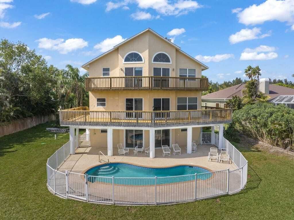 Property photo 1 of 31