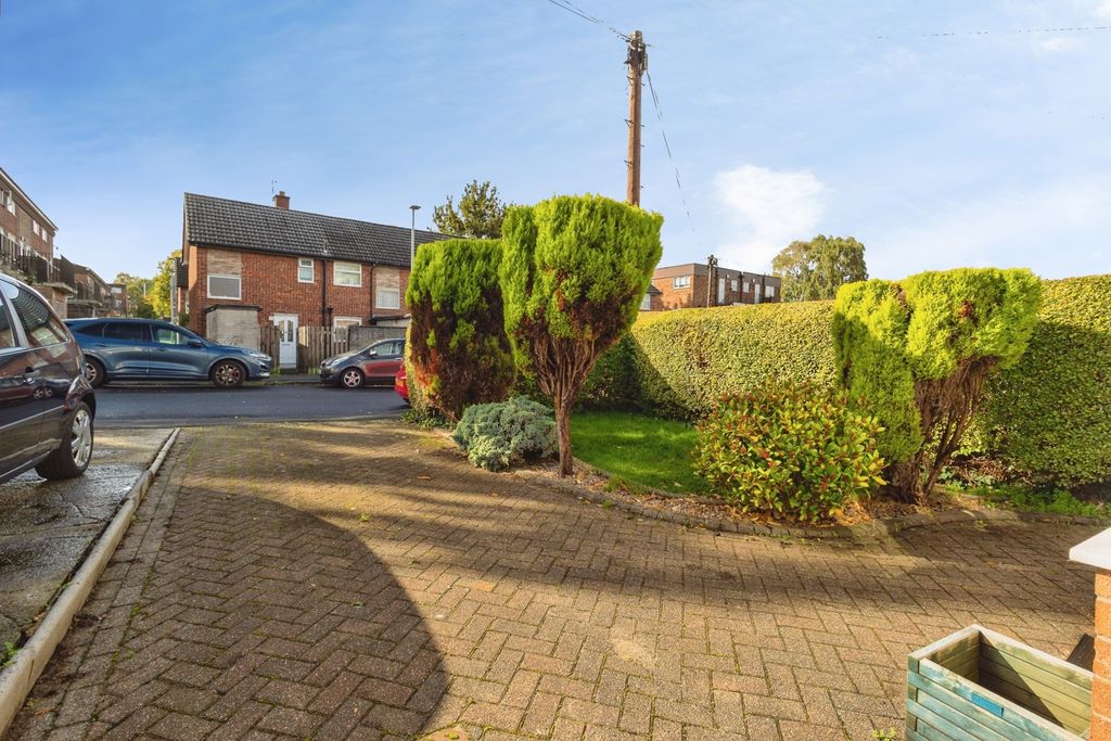 Property photo 2 of 21 Pbox-Img.Jpg