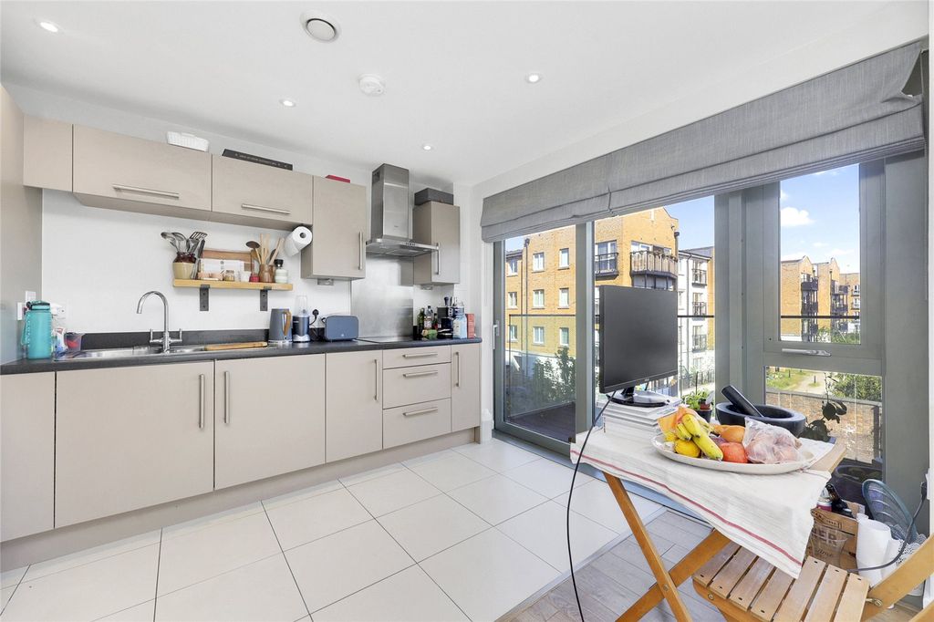 Property photo 3 of 24 Picture No. 28