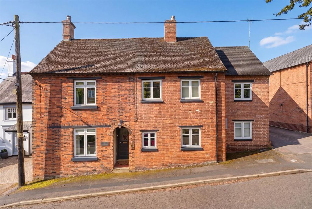 Property photo 1 of 58
