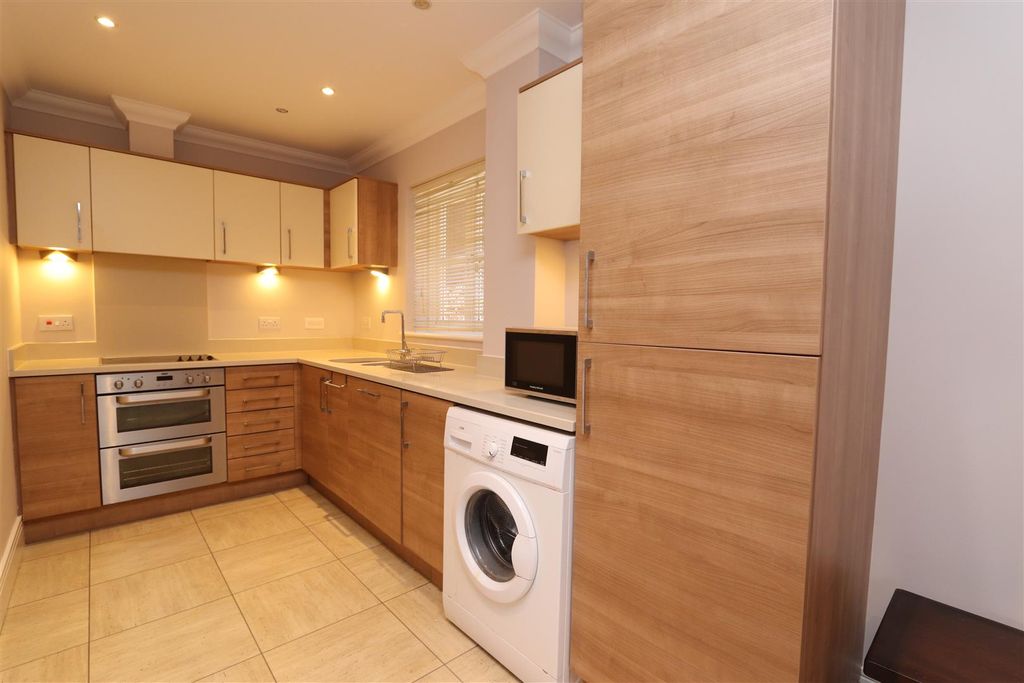 Property photo 2 of 13 Img_9767.Jpg