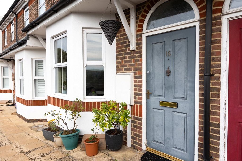 Property photo 2 of 38 Photos