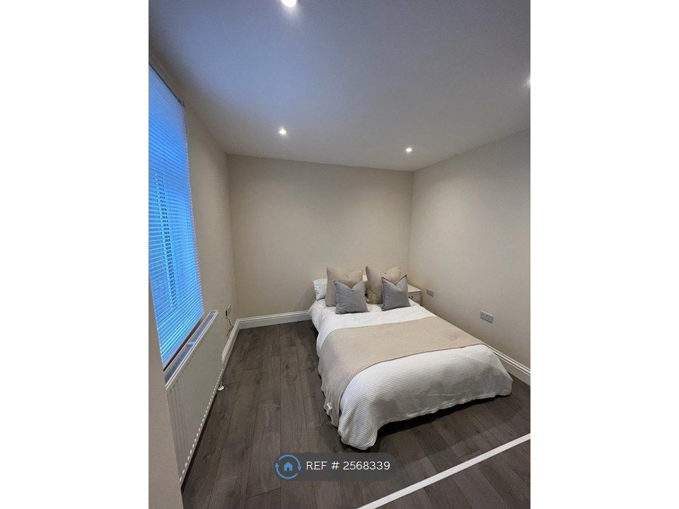 Property photo 1 of 4 Studio 4
