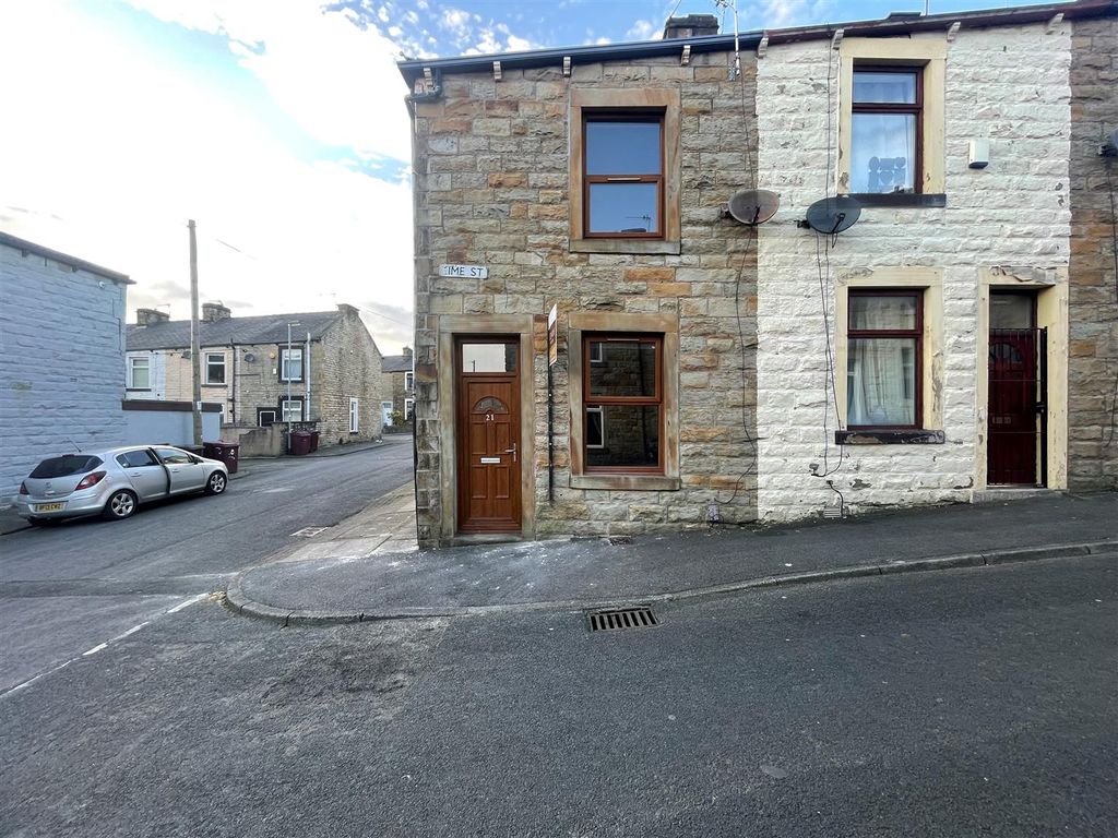 Property photo 3 of 9 3.Jpg