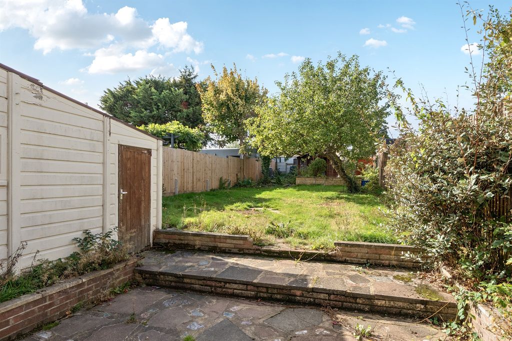 Property photo 2 of 12