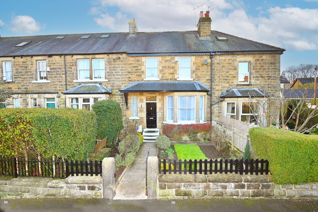 Property photo 1 of 18